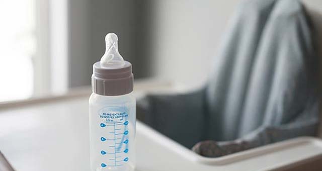 clean baby bottles