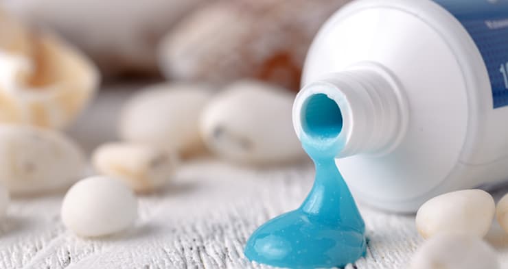 find here the best remineralizing toothpaste